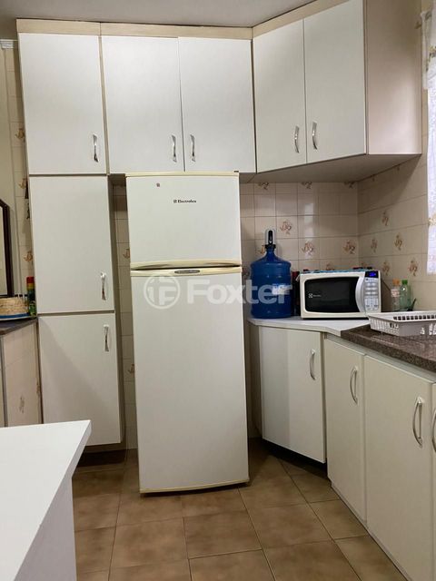 Image 6 - 590869