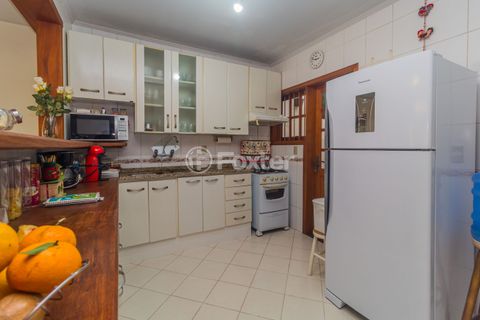 Image 7 - 591931