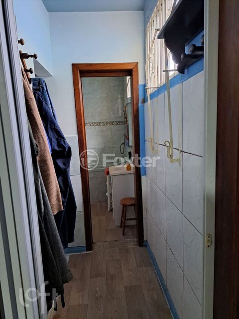 Image 11 - 607528