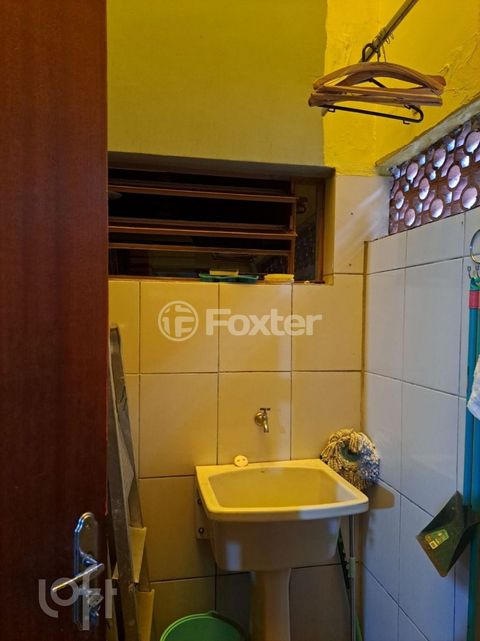 Image 7 - 607528