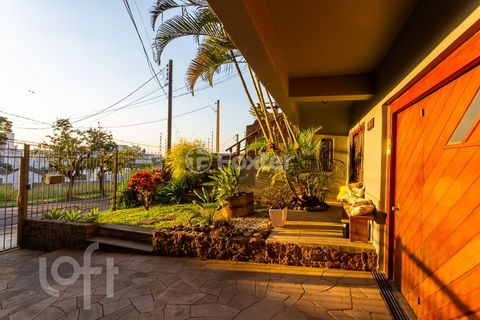 Image 8 - 608721