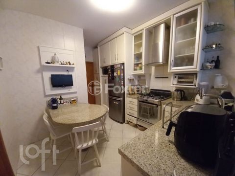 Image 8 - 608992