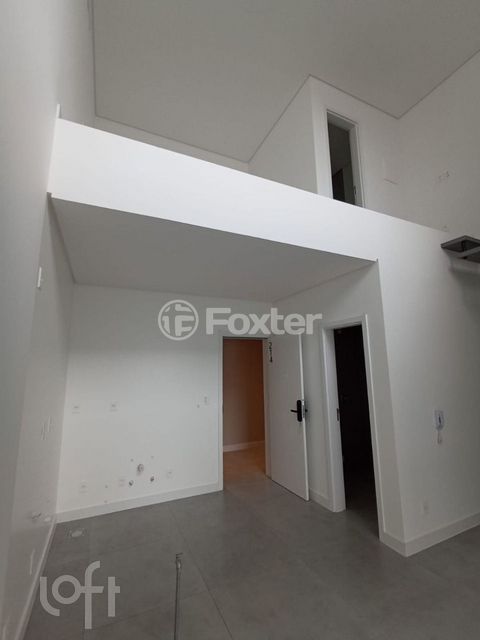 Image 9 - 608996