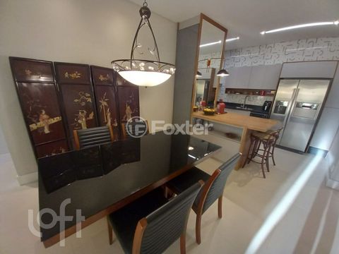 Image 7 - 609004
