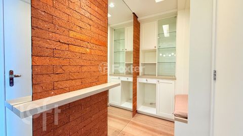 Image 6 - 610097