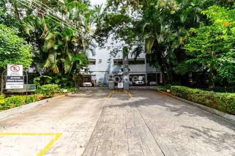 Image 16 - 611384