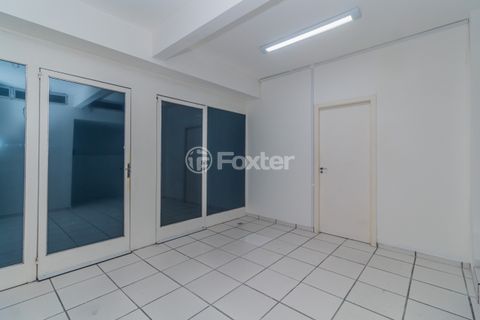Image 1 - 611882