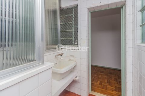 Image 19 - 615115