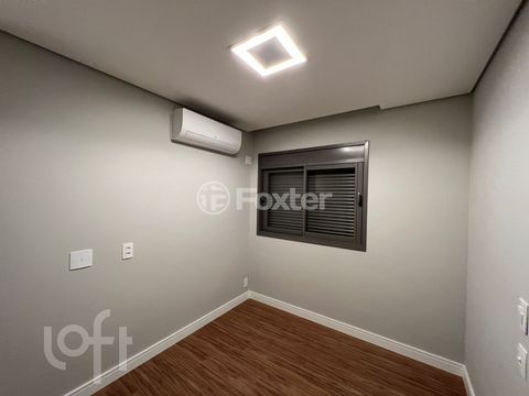 Image 7 - 615957