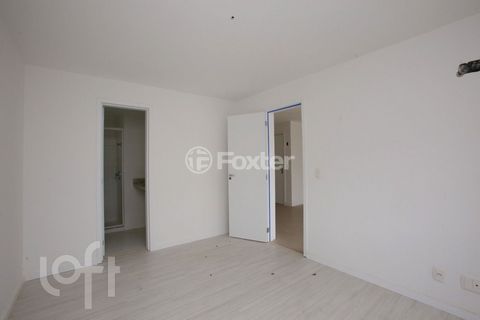 Image 7 - 616810