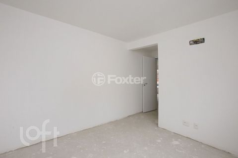 Image 10 - 616811