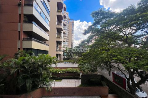 Image 7 - 617843