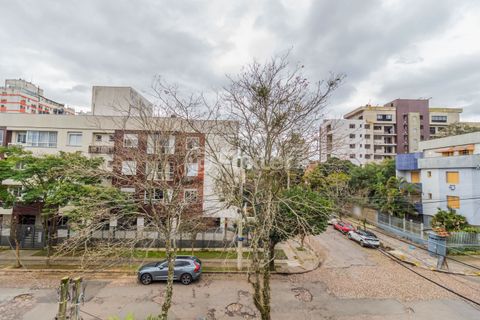 Image 19 - 619527