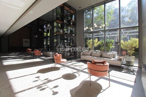 Image 8 - 637000