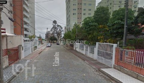 Image 7 - 647815