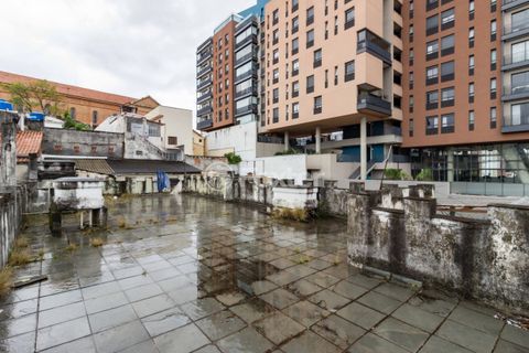 Image 14 - 648429