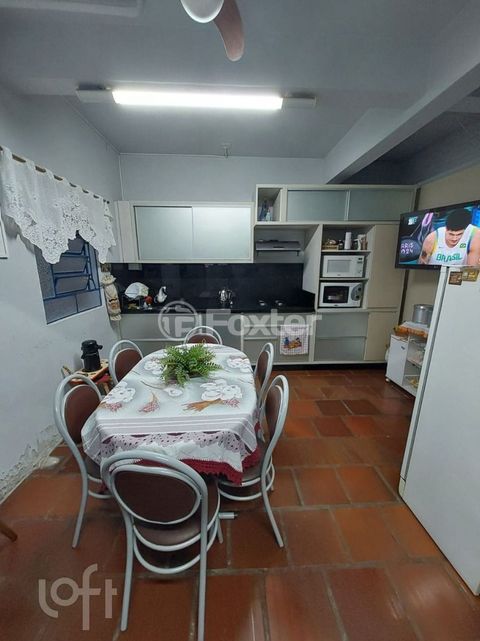 Image 11 - 648617