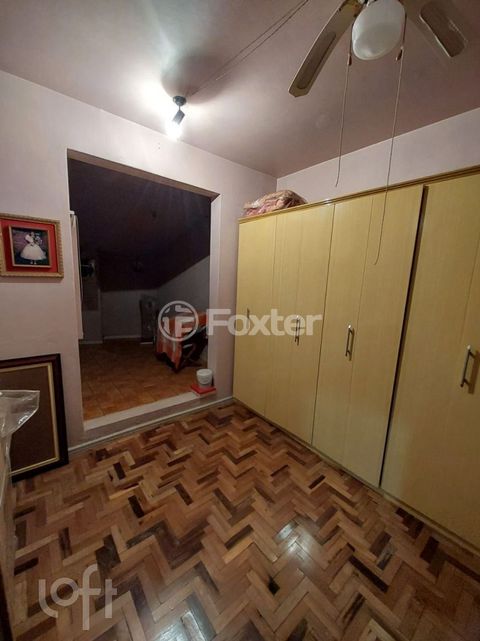 Image 4 - 648617