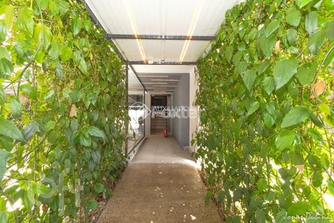 Image 7 - 648864