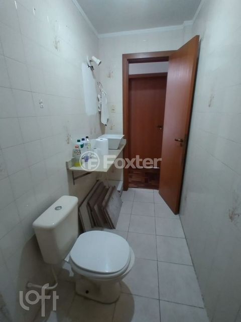 Image 11 - 651630
