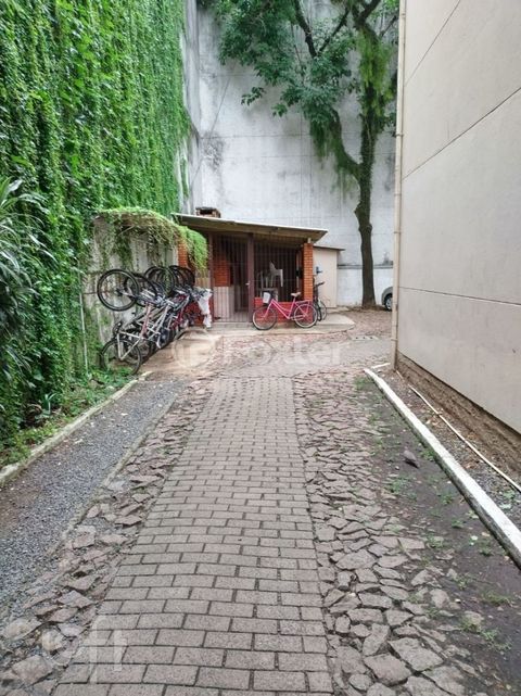 Image 3 - 651630
