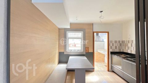 Image 8 - 654796