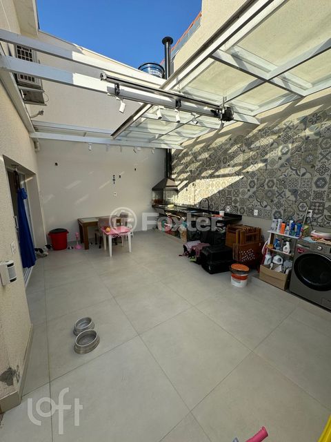 Image 3 - 654823