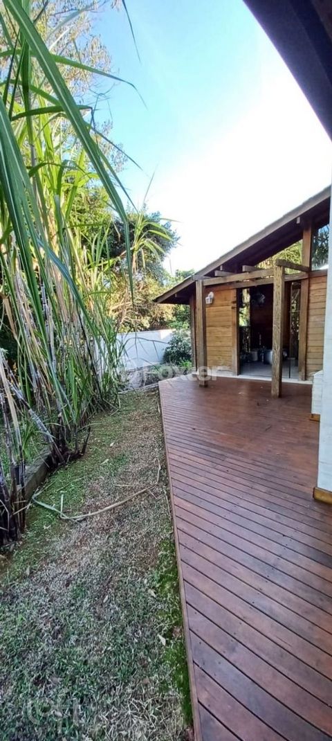 Image 8 - 654939