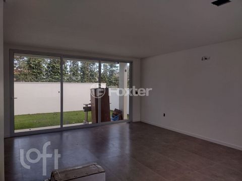 Image 7 - 655852