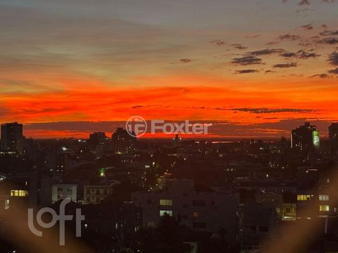 Image 13 - 656827