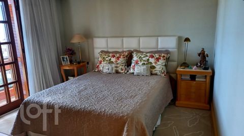 Image 17 - 657529