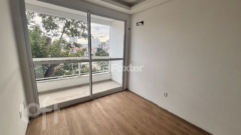 Image 1 - 657701