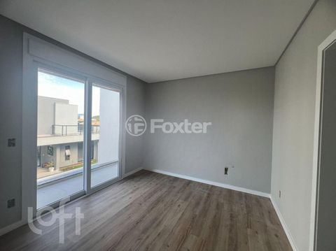 Image 4 - 657716
