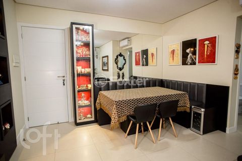 Image 9 - 657849