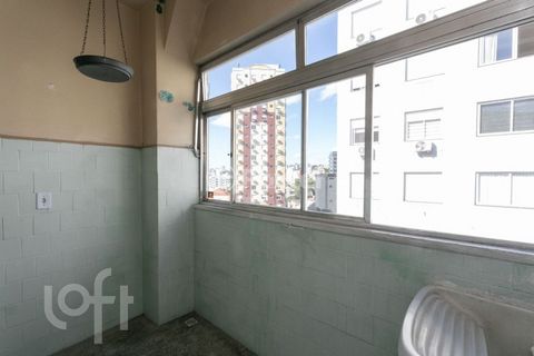 Image 18 - 658143