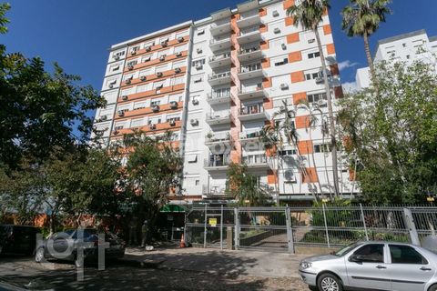 Image 8 - 658143