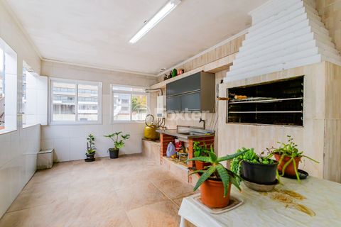 Image 16 - 668495