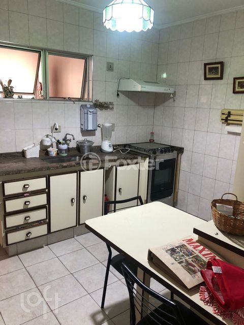 Image 6 - 668555