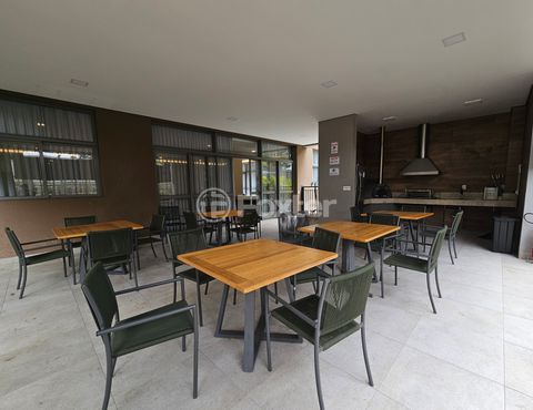 Image 14 - 674256