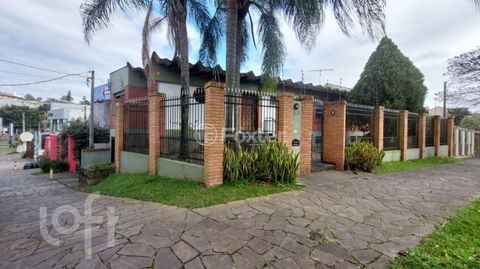 Image 4 - 679385