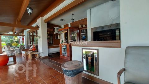 Image 15 - 688615