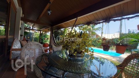 Image 12 - 688615