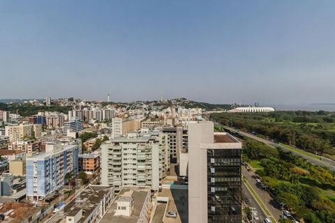 Image 11 - 688699