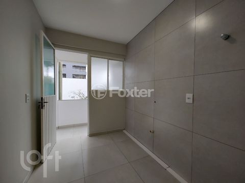 Image 7 - 692242