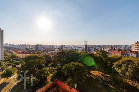 Image 19 - 694355