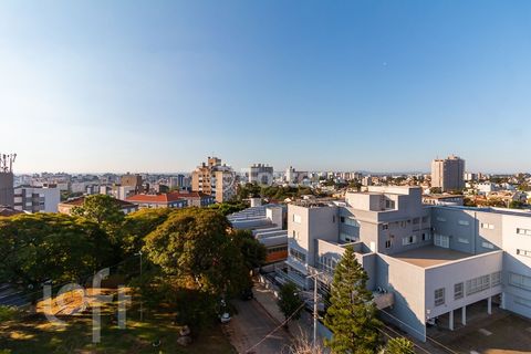 Image 17 - 694355