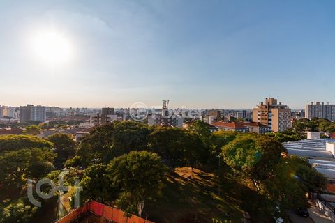 Image 18 - 694355