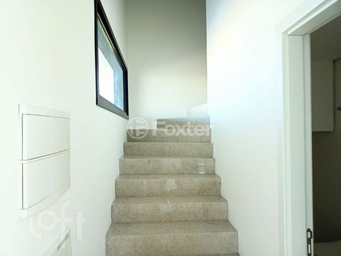 Image 13 - 694441