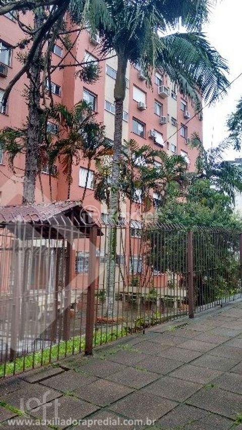 Image 8 - 694855