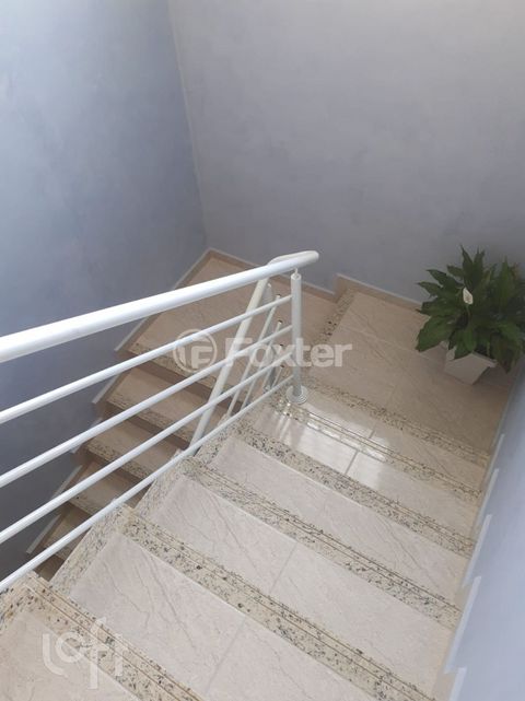 Image 7 - 695365